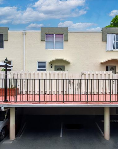 1655 NE 115th Street 28B, Miami, FL 33181