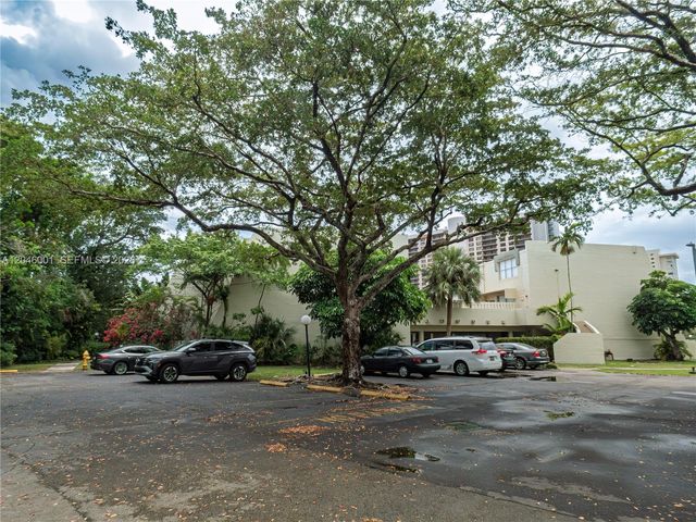 1655 NE 115th Street 28B, Miami, FL 33181