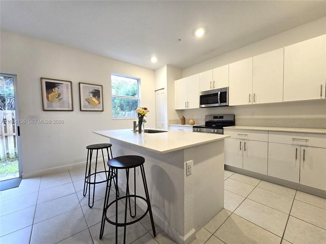 2761 NW 55th Way, Lauderhill, FL 33313