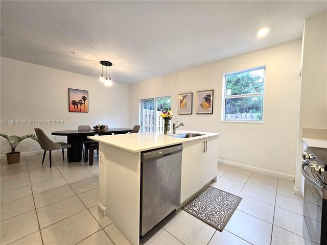 2761 NW 55th Way, Lauderhill, FL 33313