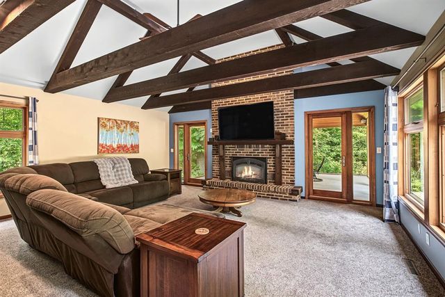 6644 Timber Lane, Eau Claire, WI 54701