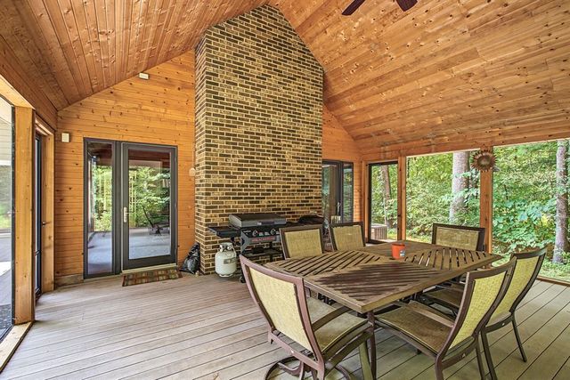 6644 Timber Lane, Eau Claire, WI 54701