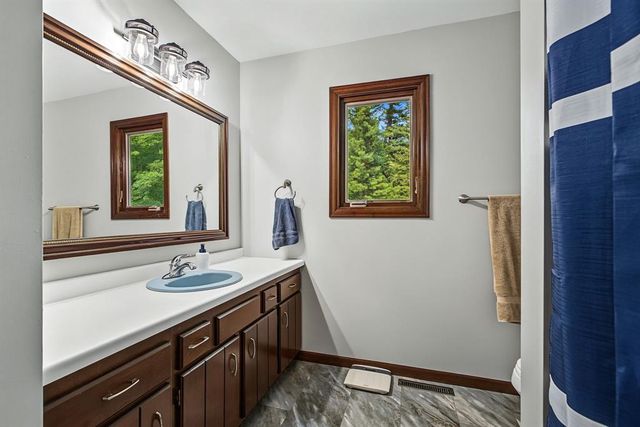 6644 Timber Lane, Eau Claire, WI 54701