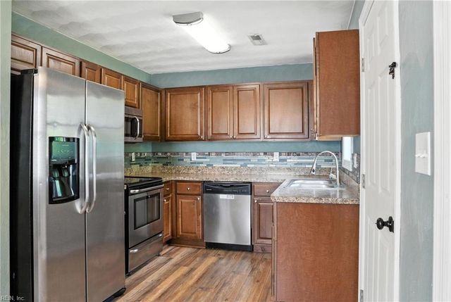 1143 Ferebee AVE, Chesapeake, VA 23324