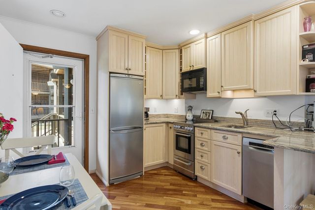13 Winthrop Road 24, Shelter Island Heights, NY 11964