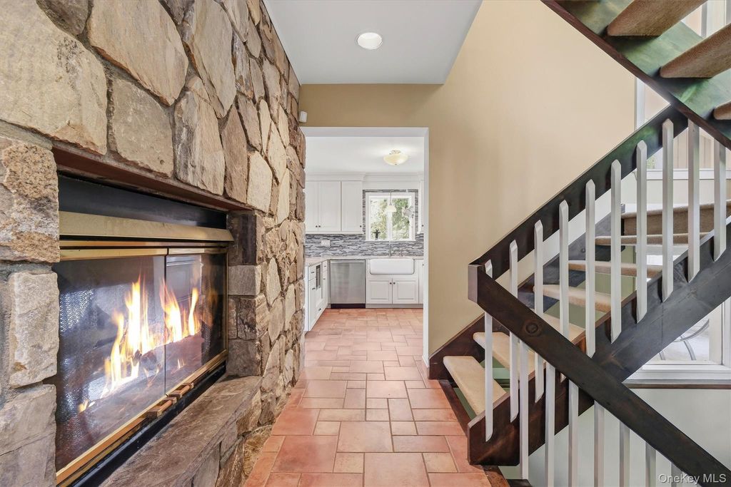 101 Westchester Avenue, Buchanan, NY 10511 — photo 4