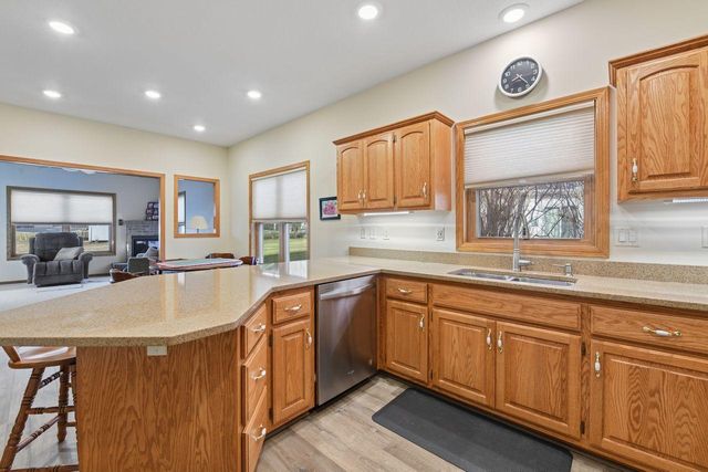 810 2nd Street NW, New Prague, MN 56071