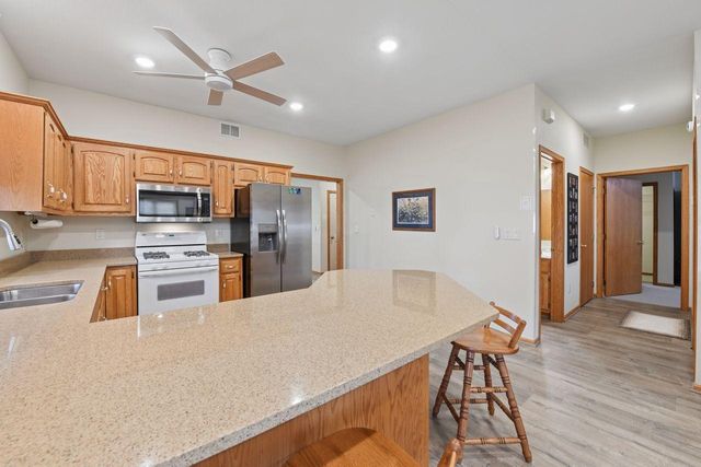 810 2nd Street NW, New Prague, MN 56071