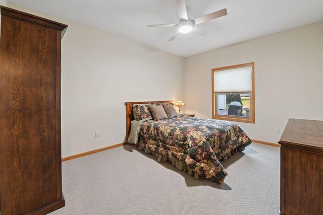 810 2nd Street NW, New Prague, MN 56071