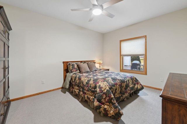 810 2nd Street NW, New Prague, MN 56071