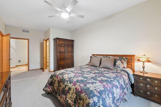 810 2nd Street NW, New Prague, MN 56071