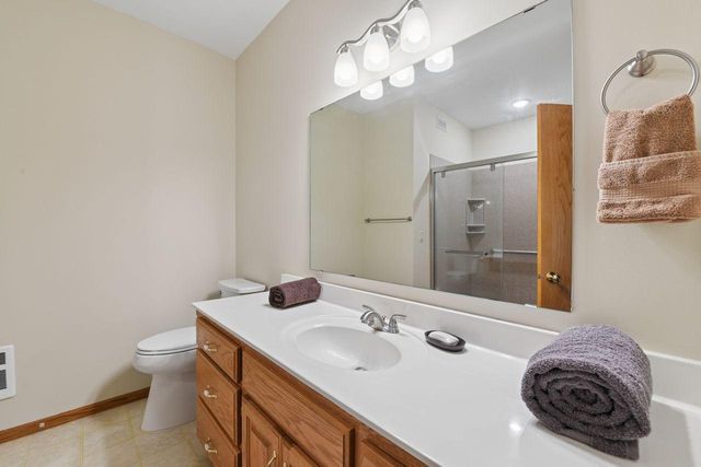 810 2nd Street NW, New Prague, MN 56071