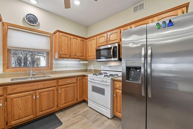 810 2nd Street NW, New Prague, MN 56071