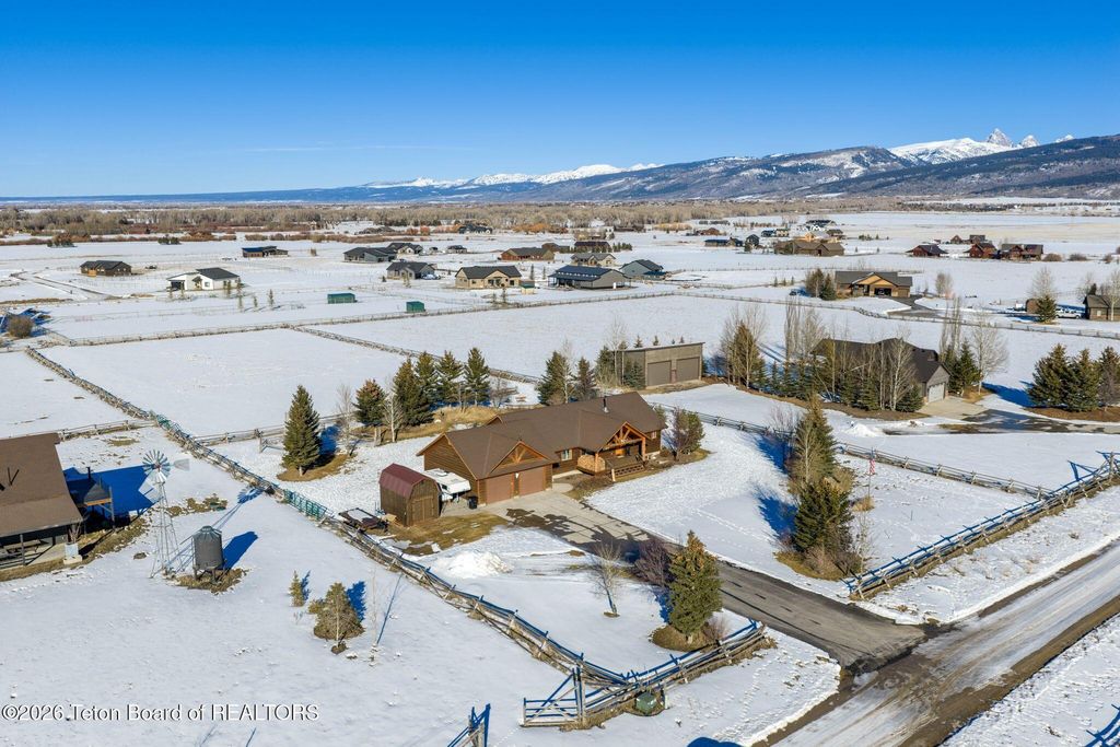 1690 PROUDFOOT Lane, Victor, ID 83455