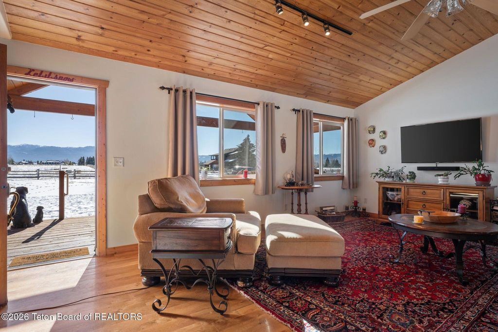 1690 PROUDFOOT Lane, Victor, ID 83455 photo 10