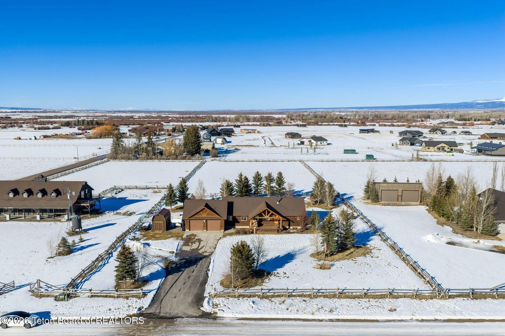 1690 PROUDFOOT Lane, Victor, ID 83455 photo 2