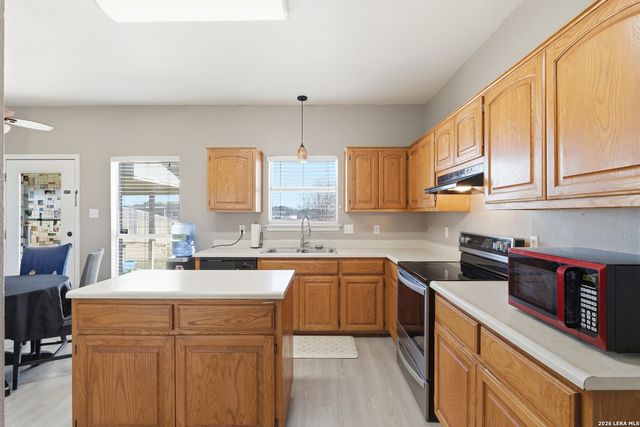 9710 Logans Ridge DR, Converse, TX 78109