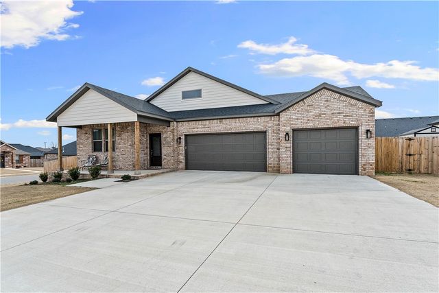 2223 Riggins Avenue, Pea Ridge, AR 72751