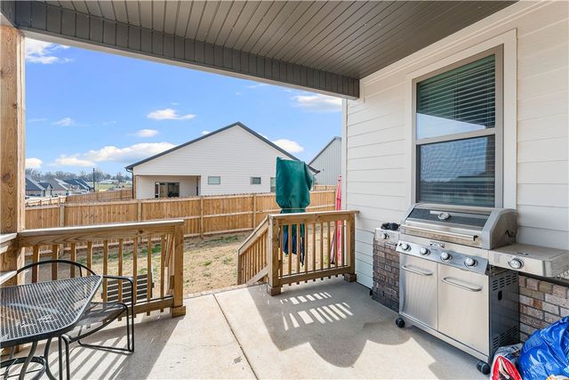 2223 Riggins Avenue, Pea Ridge, AR 72751