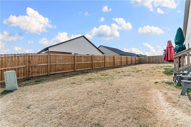 2223 Riggins Avenue, Pea Ridge, AR 72751