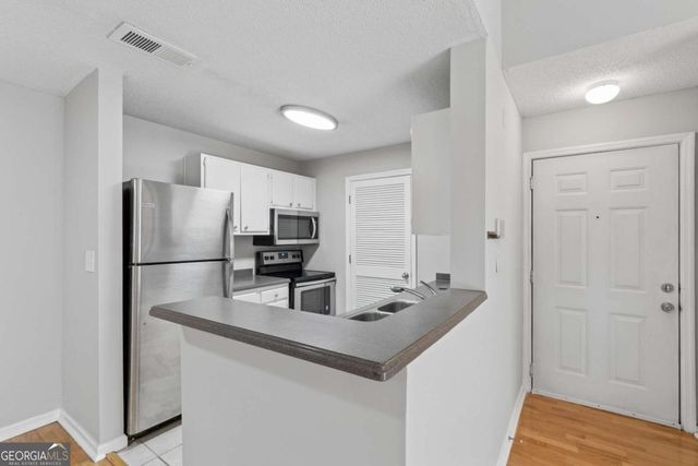 309 Granville Court, Atlanta, GA 30328