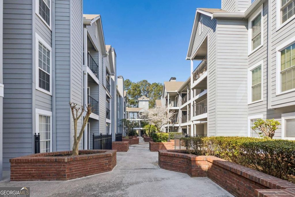 309 Granville Court, Atlanta, GA 30328