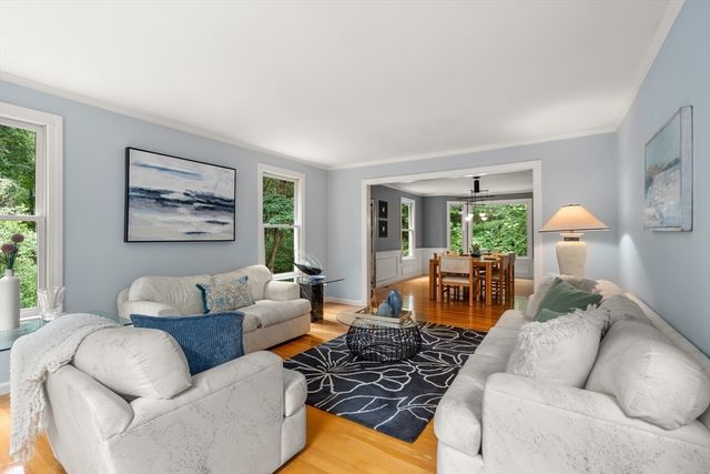 11 Rose Way, Sudbury, MA 01776