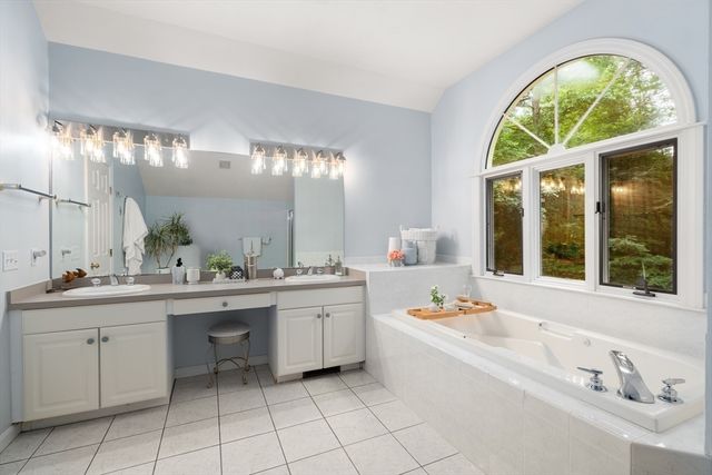 11 Rose Way, Sudbury, MA 01776