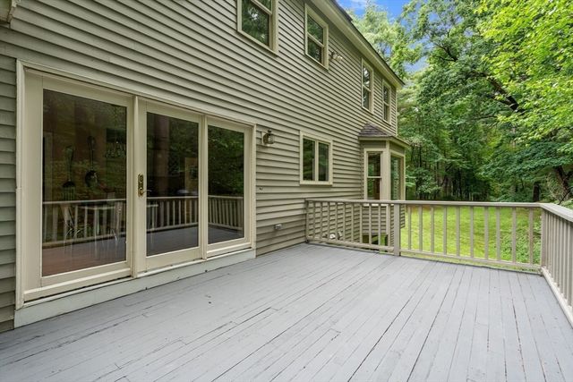 11 Rose Way, Sudbury, MA 01776