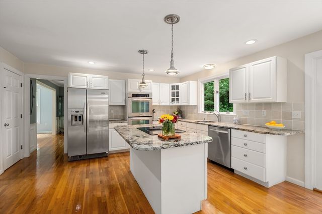 11 Rose Way, Sudbury, MA 01776
