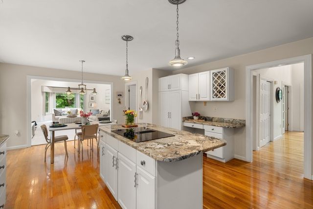 11 Rose Way, Sudbury, MA 01776