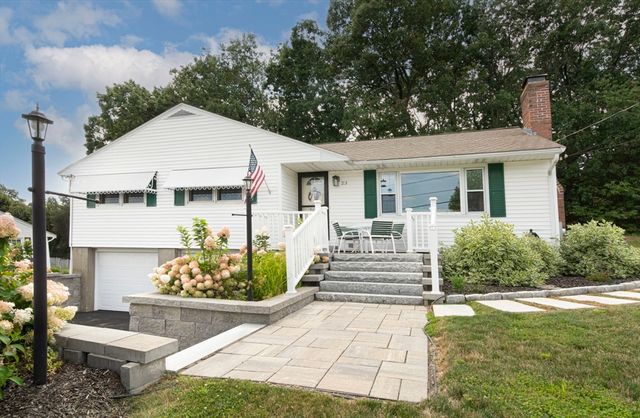 23 Mary Ann Dr, Worcester, MA 01606