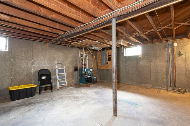 23 Mary Ann Dr, Worcester, MA 01606