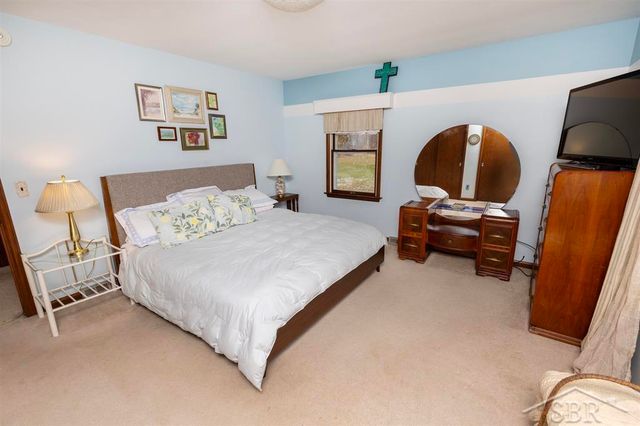 291 E Oak Street, Harrison, MI 48625