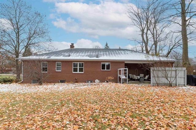 291 E Oak Street, Harrison, MI 48625