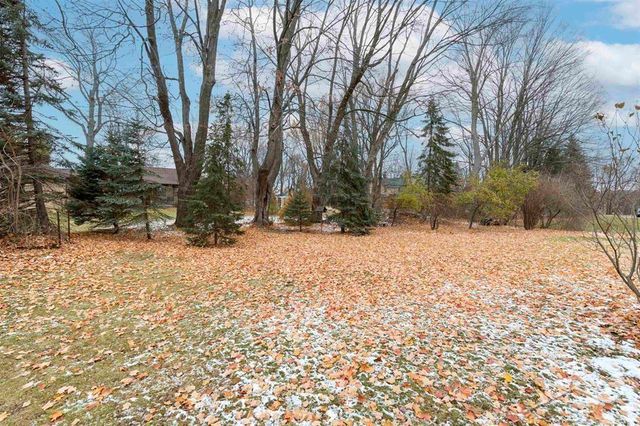 291 E Oak Street, Harrison, MI 48625