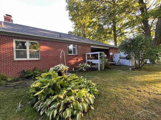 291 E Oak Street, Harrison, MI 48625