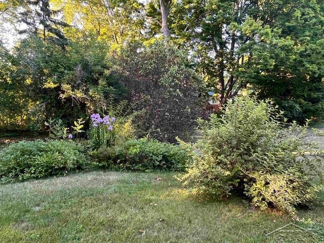 291 E Oak Street, Harrison, MI 48625