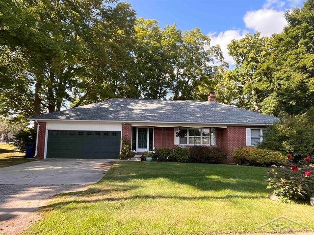 291 E Oak Street, Harrison, MI 48625