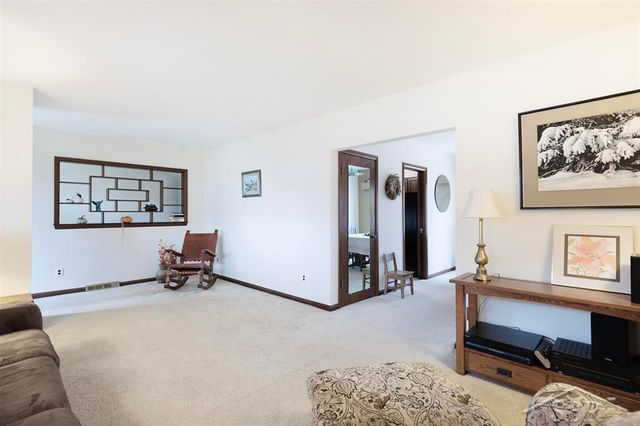 291 E Oak Street, Harrison, MI 48625