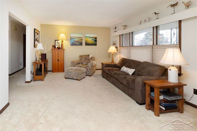 291 E Oak Street, Harrison, MI 48625