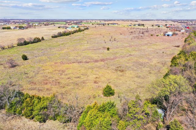 1001 Ovilla Road, Waxahachie, TX 75167