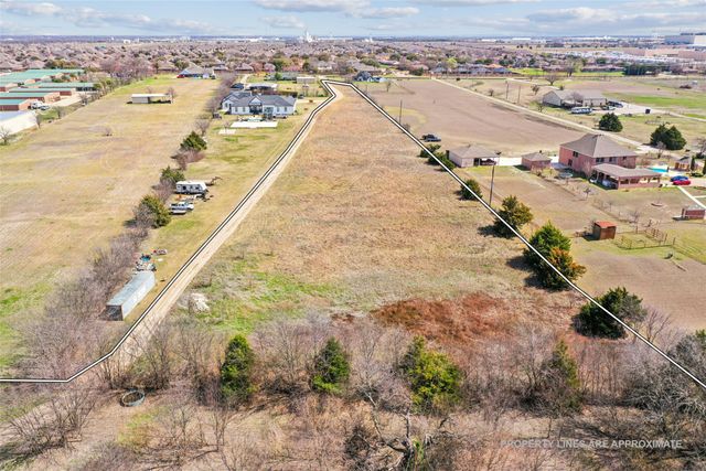 1001 Ovilla Road, Waxahachie, TX 75167