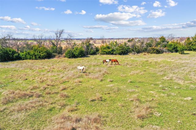 1001 Ovilla Road, Waxahachie, TX 75167