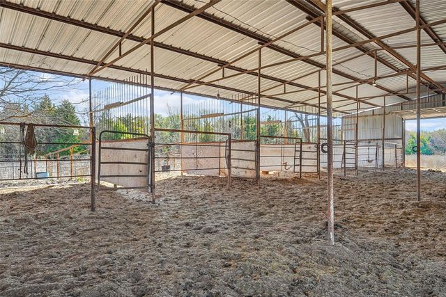 1001 Ovilla Road, Waxahachie, TX 75167