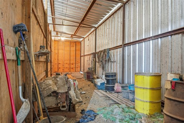 1001 Ovilla Road, Waxahachie, TX 75167