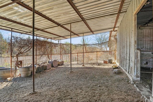 1001 Ovilla Road, Waxahachie, TX 75167