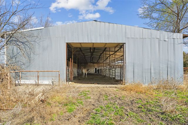 1001 Ovilla Road, Waxahachie, TX 75167