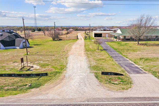 1001 Ovilla Road, Waxahachie, TX 75167