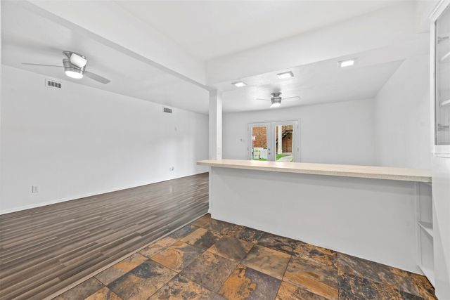 4002 Ridglea Country Club Drive, Fort Worth, TX 76126